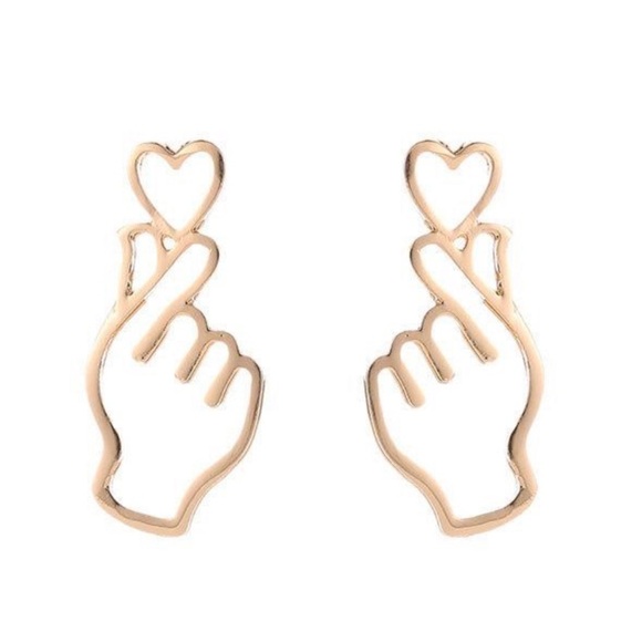 Gold Hand Holding Heart Shape Fashion Earrings - Picture 3 of 3